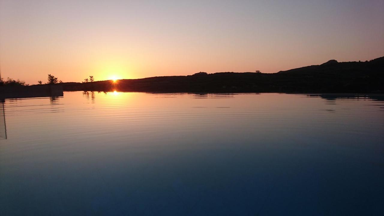 Villa Olive Valley Loutraki  外观 照片